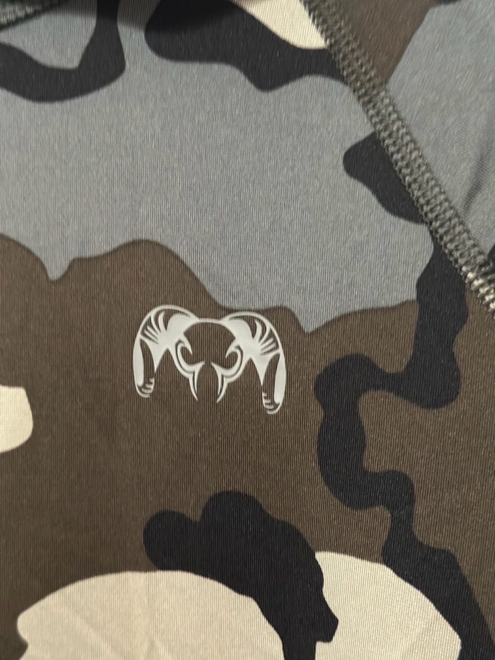 KUIU Gila Camo Performance Top Women’s Size Small Green & Black - Picture 8 of 15